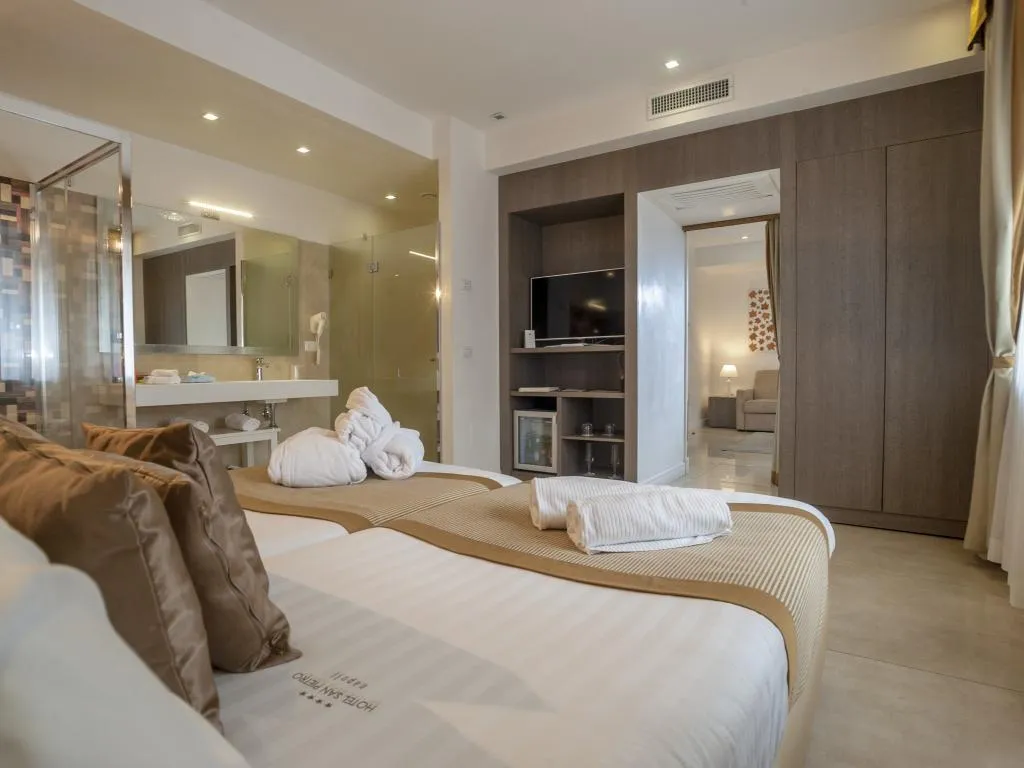 SUITE STANDARD Room, Hotel San Pietro, Naples