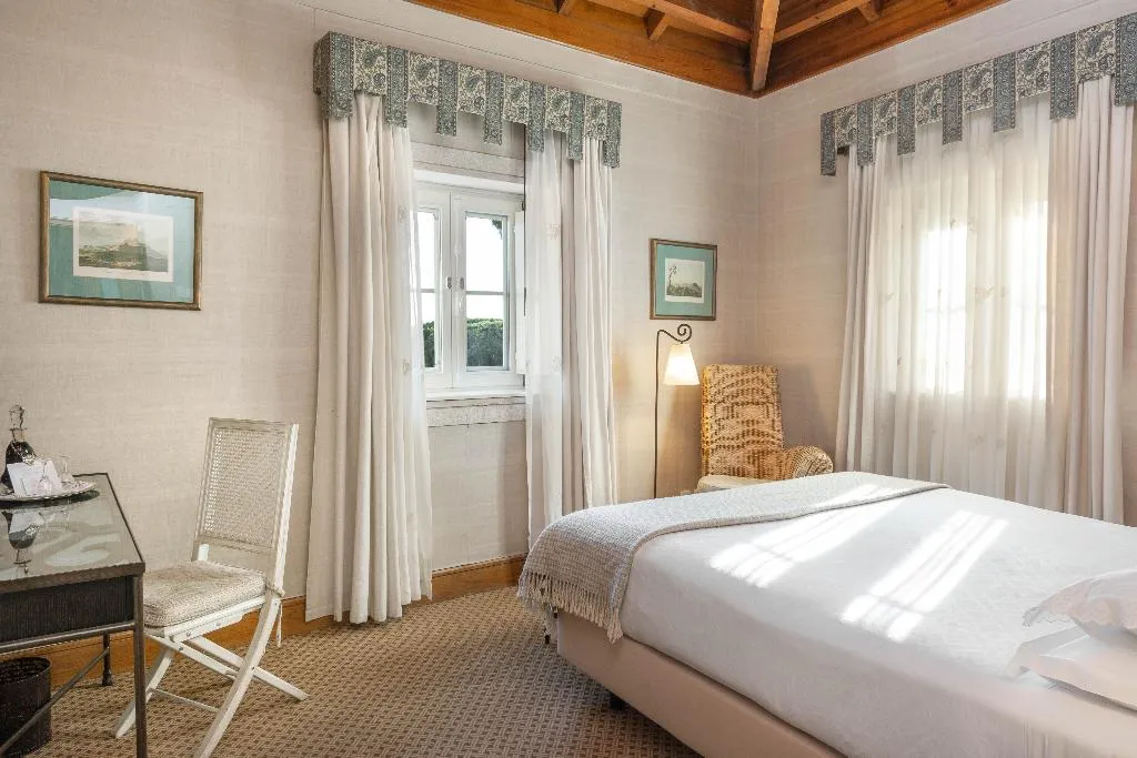 Double or Twin SUPERIOR Room, Solar do Castelo, Lisbon
