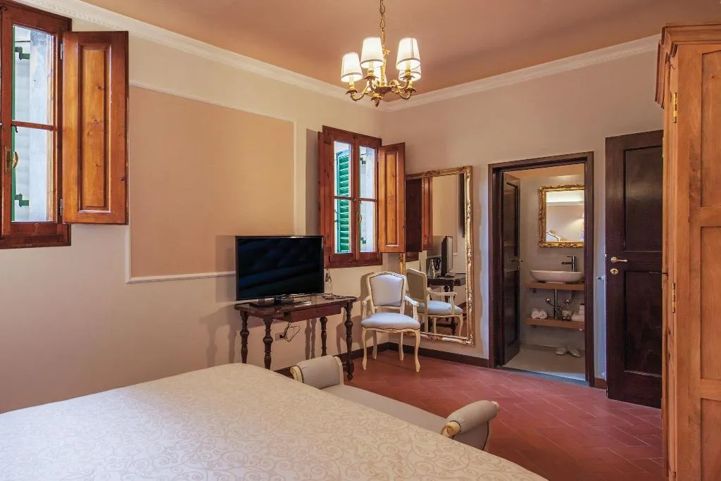 DOUBLE QUEEN SIZE BED Room, Art Hotel Villa Agape, Florence