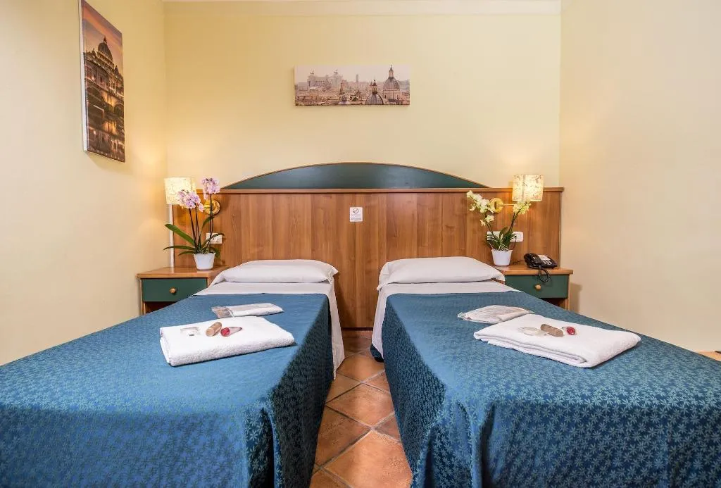 Room, Trastevere, Rome