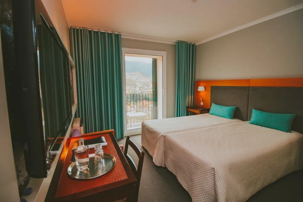 Double or Twin STANDARD Room, Solar Da Bica, Madeira