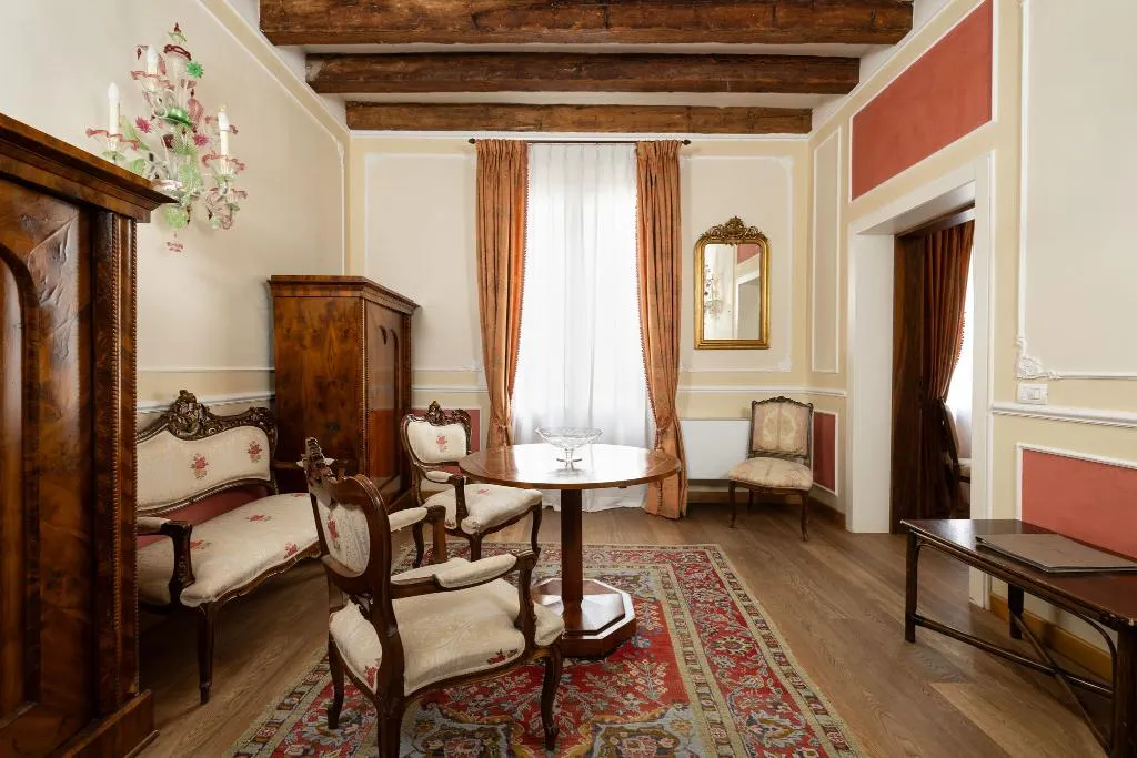 SUITE CLASSIC Room, Relais Alberti, Venice