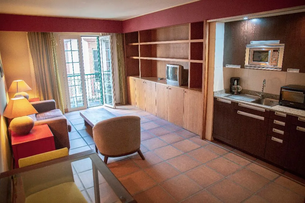 STUDIO SUPERIOR WITH BALCONY Room, Apartamentos Turisticos Atlantida, Madeira