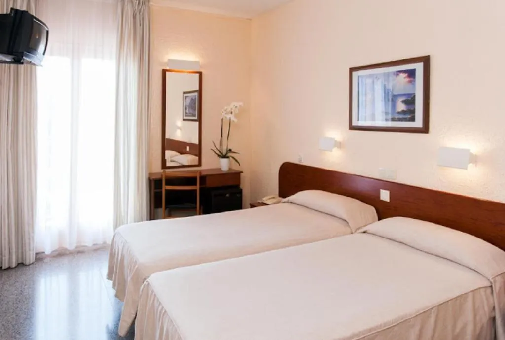Double or Twin POOL VIEW Room, Guitart Rosa, Costa Brava