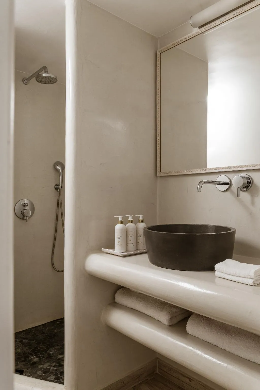 APARTMENT TWO BEDROOMS ONE BATHROOM Room, Aqua Luxury Suites, Santorini