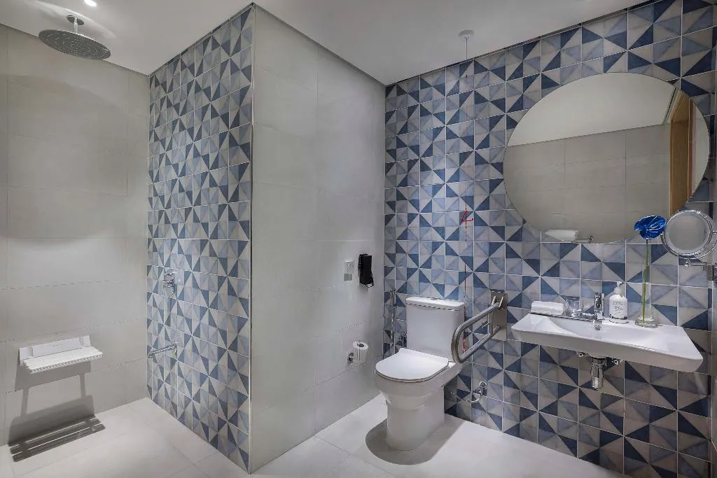 DOUBLE DELUXE Room, NH Collection Dubai The Palm, Dubai