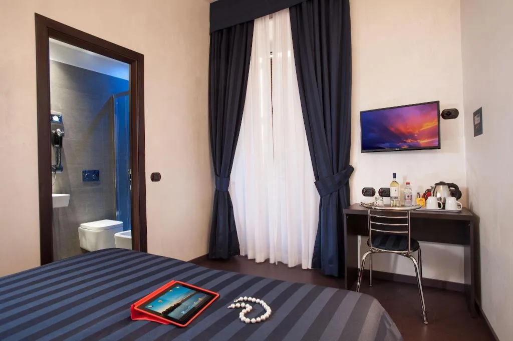 Room, Residenza Dorò, Rome