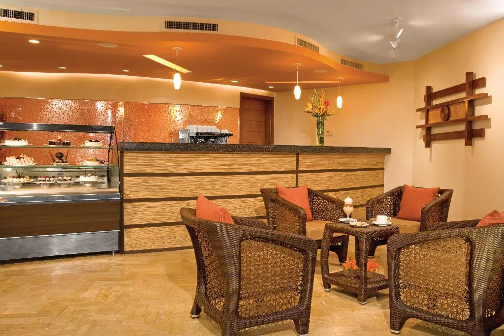 Bar, Dreams Riviera Cancun Resort and Spa, Cancun Area