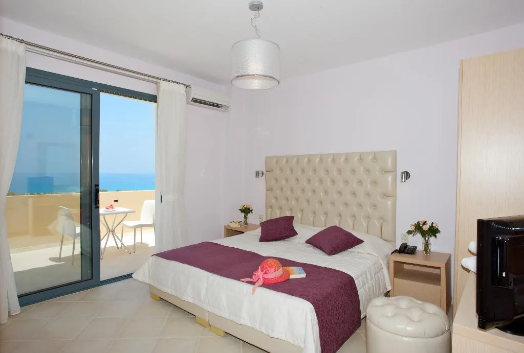 VILLA WITH PRIVATE POOL Room, Carme Villas, Crete