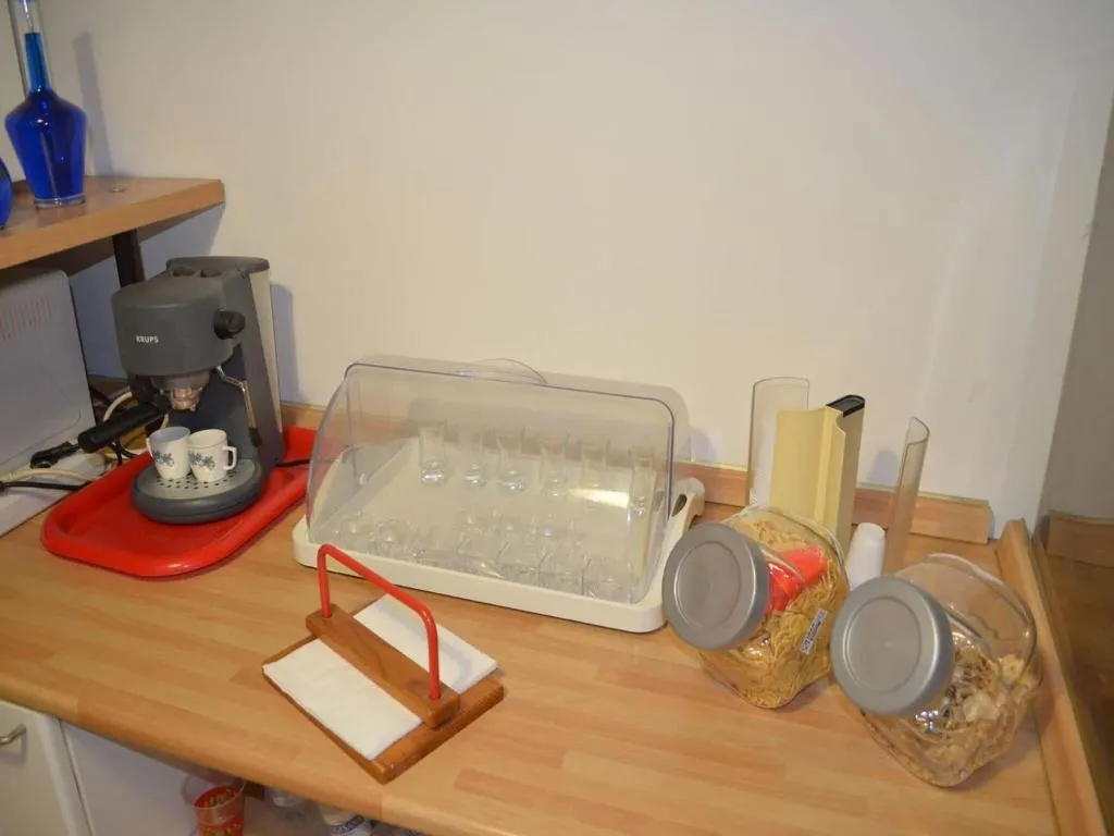 Room, B&B Il Lapillo, Naples