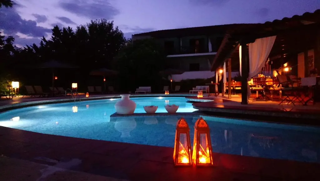 Pool, Eden, Halkidiki