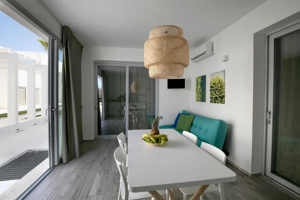 APARTMENT TWO BEDROOMS ONE BATHROOM Room, Camarò Favignana, Trapani