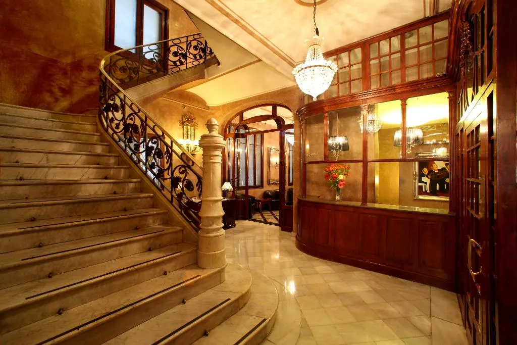Lobby, Nouvel, Barcelona