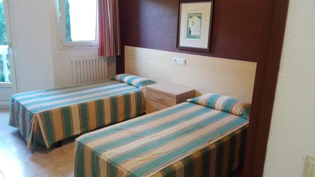 Double or Twin NO AIR CONDITIONING Room, Montañamar Lloret, Costa Brava