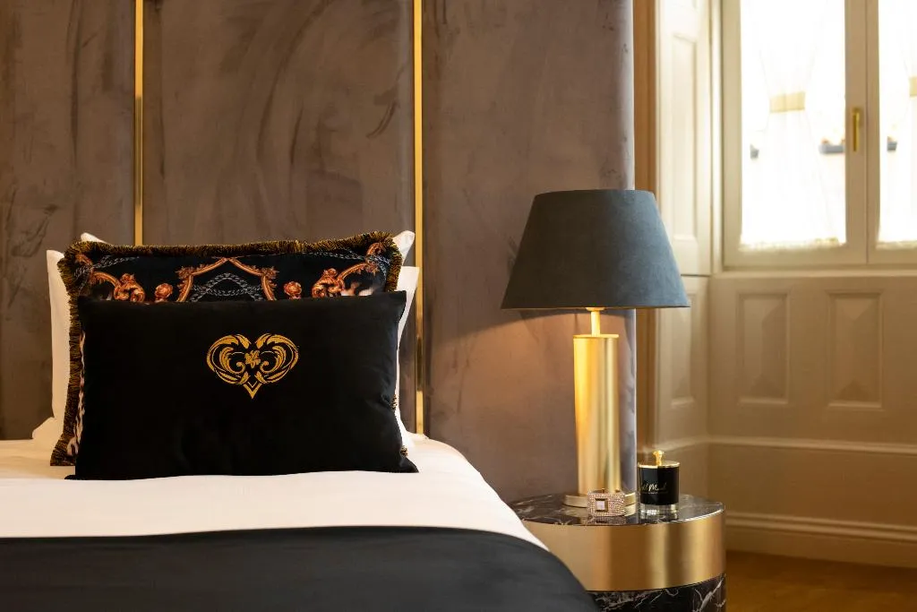 JUNIOR SUITE STANDARD Room, 1877 Estrela Palace Hotel, Porto