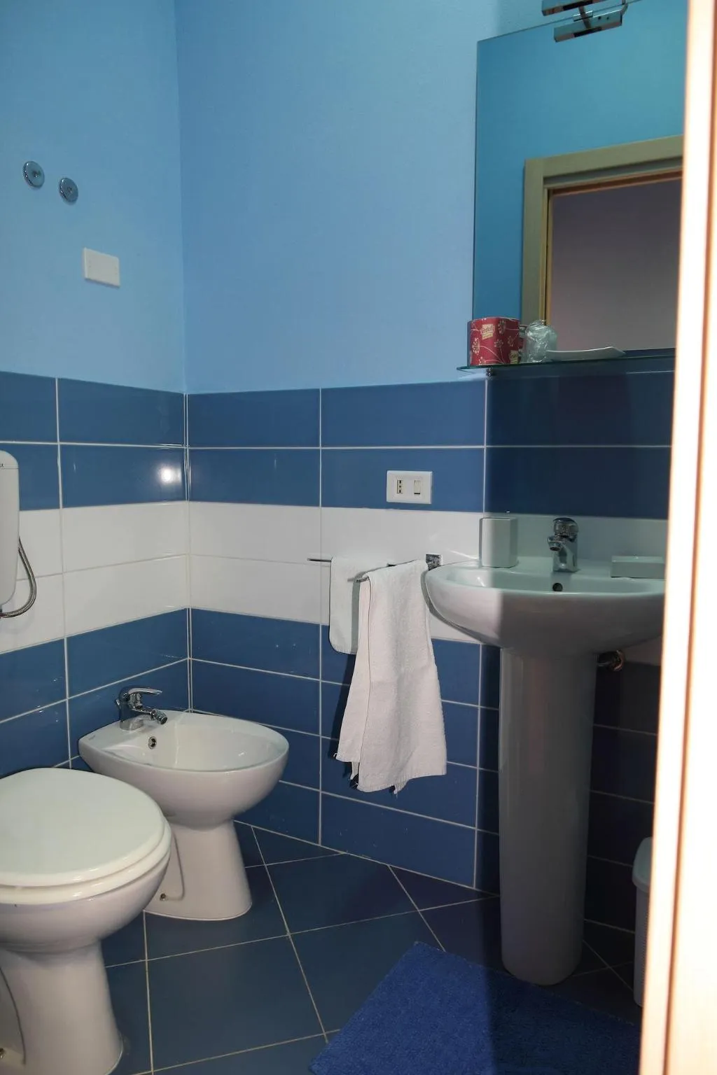 Room, B&B Kosmos, Catania