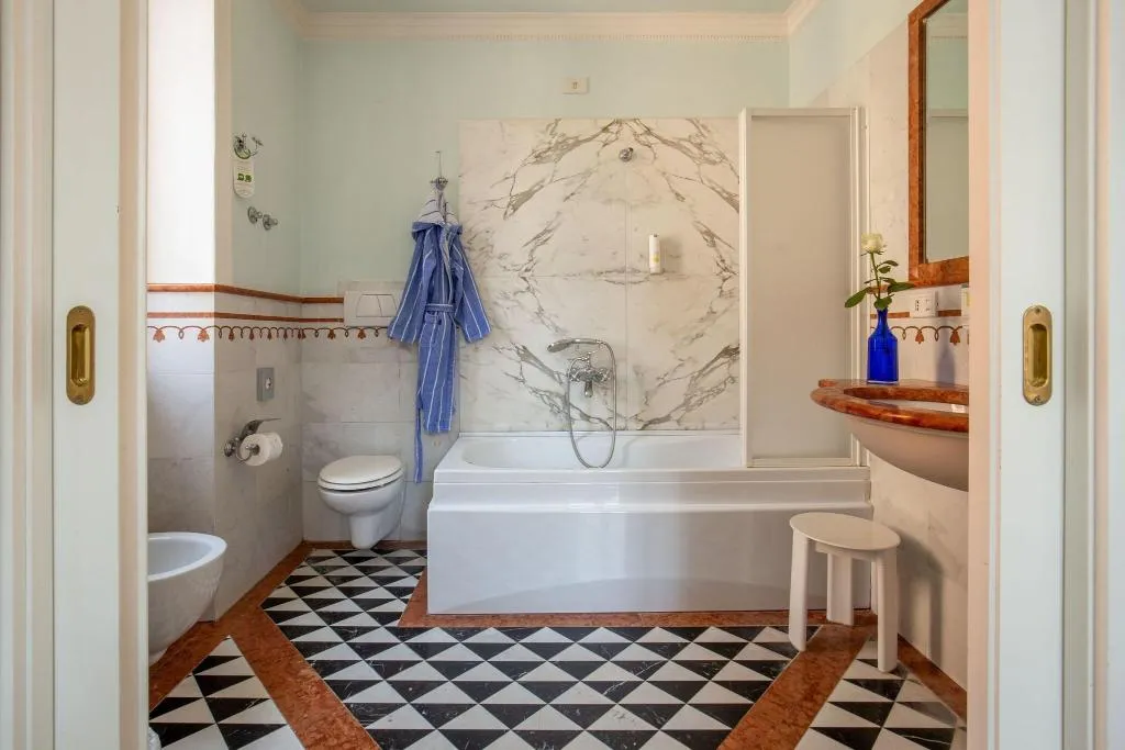 Room, Emona Aquaeductus, Naples