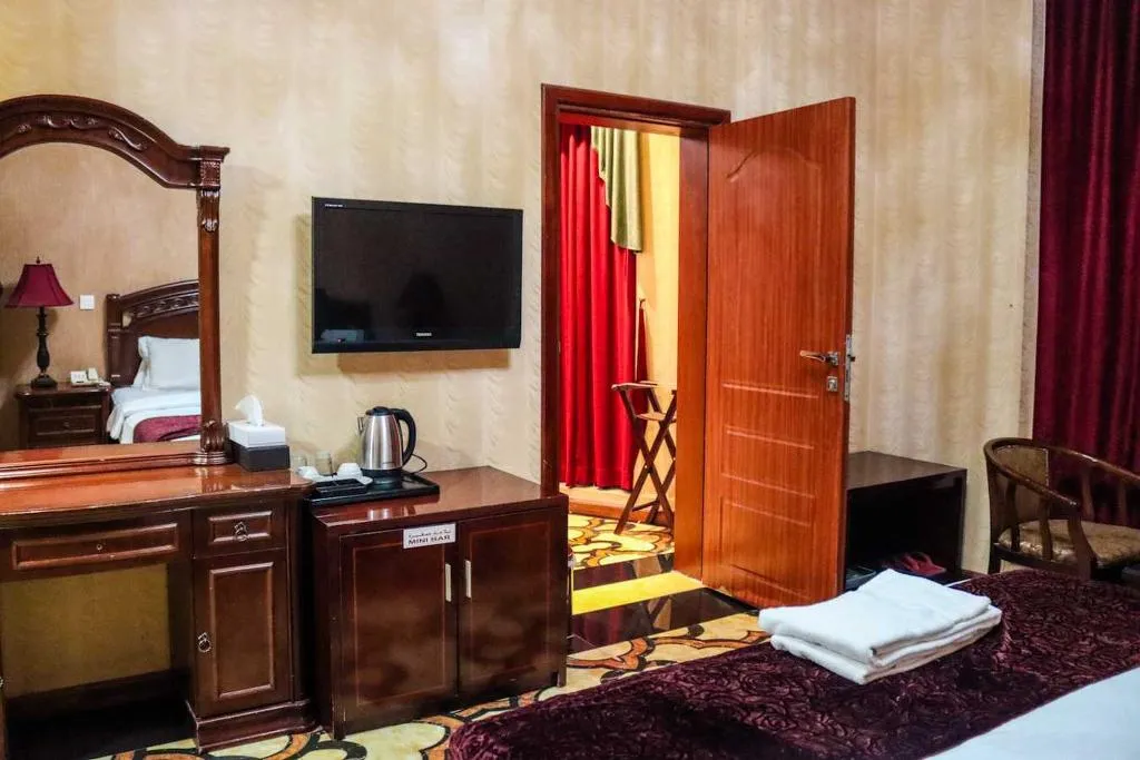 SINGLE STANDARD Room, Phoenix Hotel, Dubai
