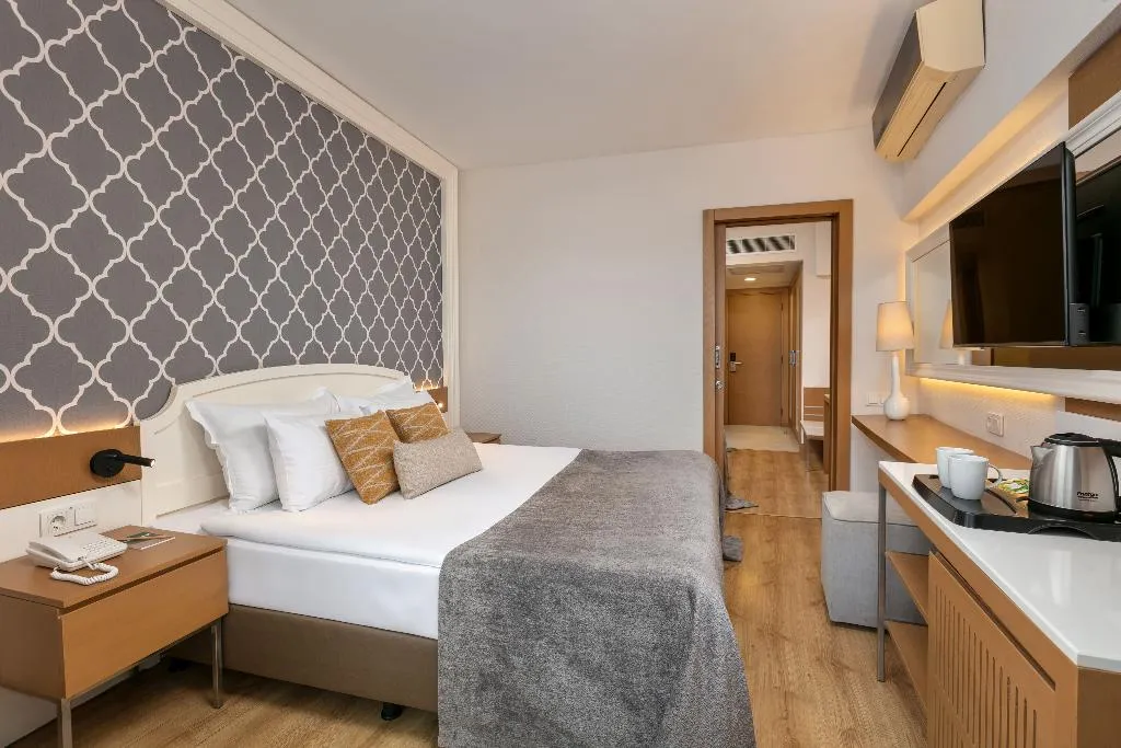 FAMILY ROOM STANDARD Room, Sherwood Exclusive Lara, Antalya