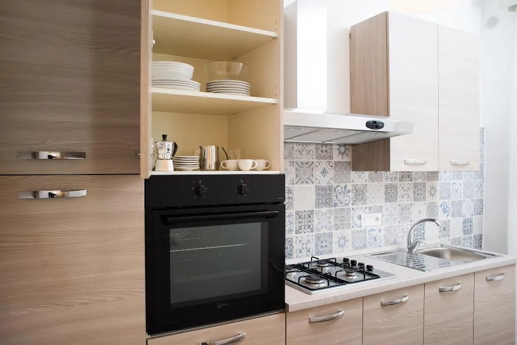 APARTMENT CAPACITY 5 Room, Residenza Flegrea, Naples
