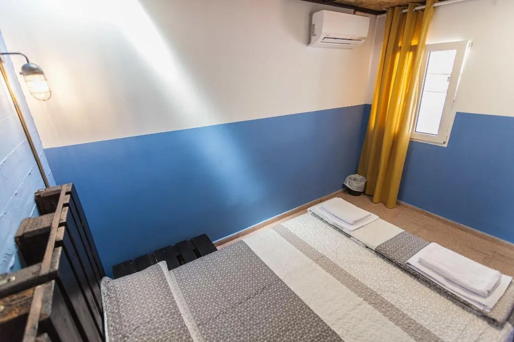 Room, Neptuno Hostal, Costa Brava