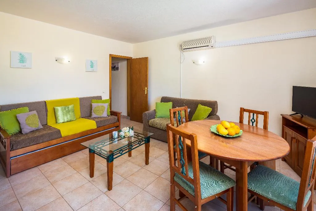 APARTMENT ONE BEDROOM Room, Apartamentos Monte dos Avós, Albufeira, Algarve