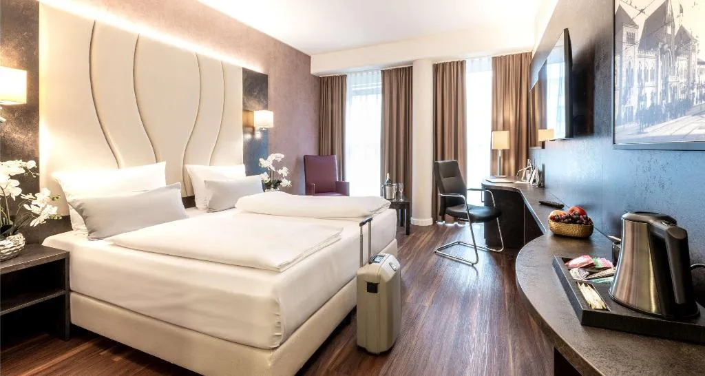DOUBLE PREMIUM Room, PLAZA Premium Berlin Kurfürstendamm, Berlin