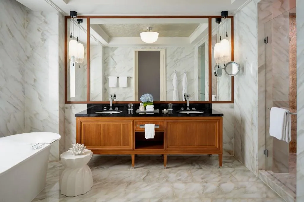 Room, Four Seasons Resort Dubai at Jumeirah Beach, Dubai