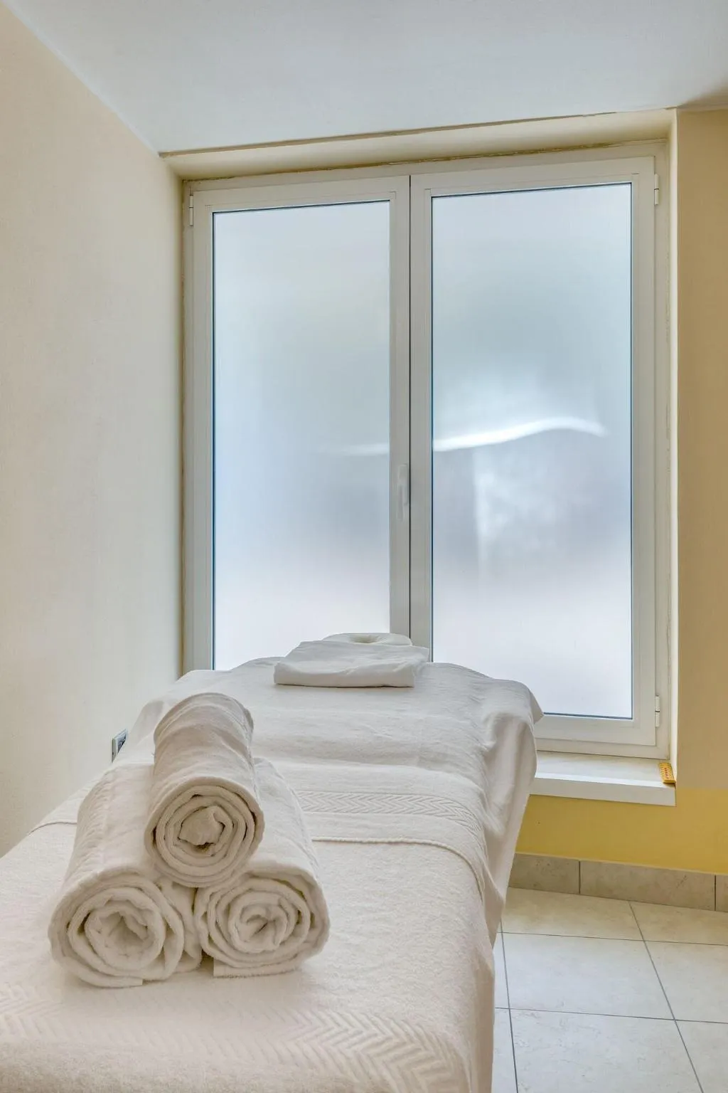 Sports and Entertainment, Hotel Ambassador, Venice