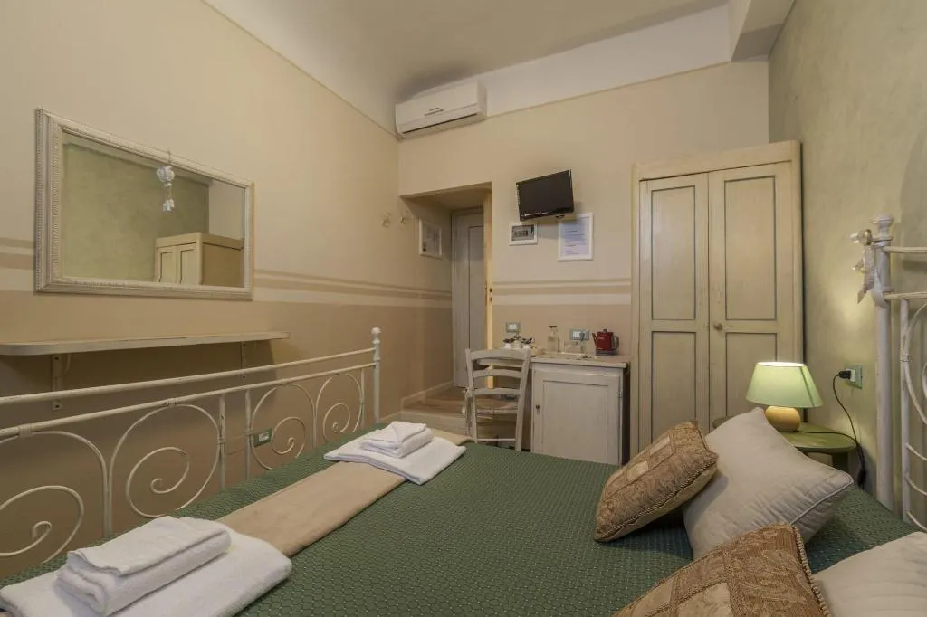 Room, Soggiorno Pezzati Daniela, Florence
