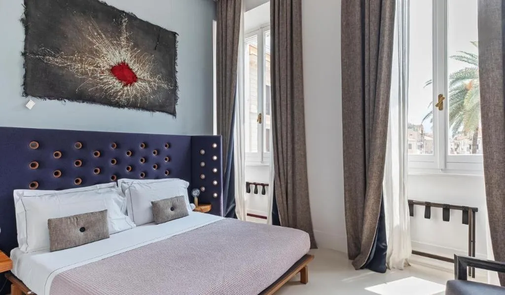 JUNIOR SUITE CITY VIEW Room, Piazza Di Spagna 9, Rome