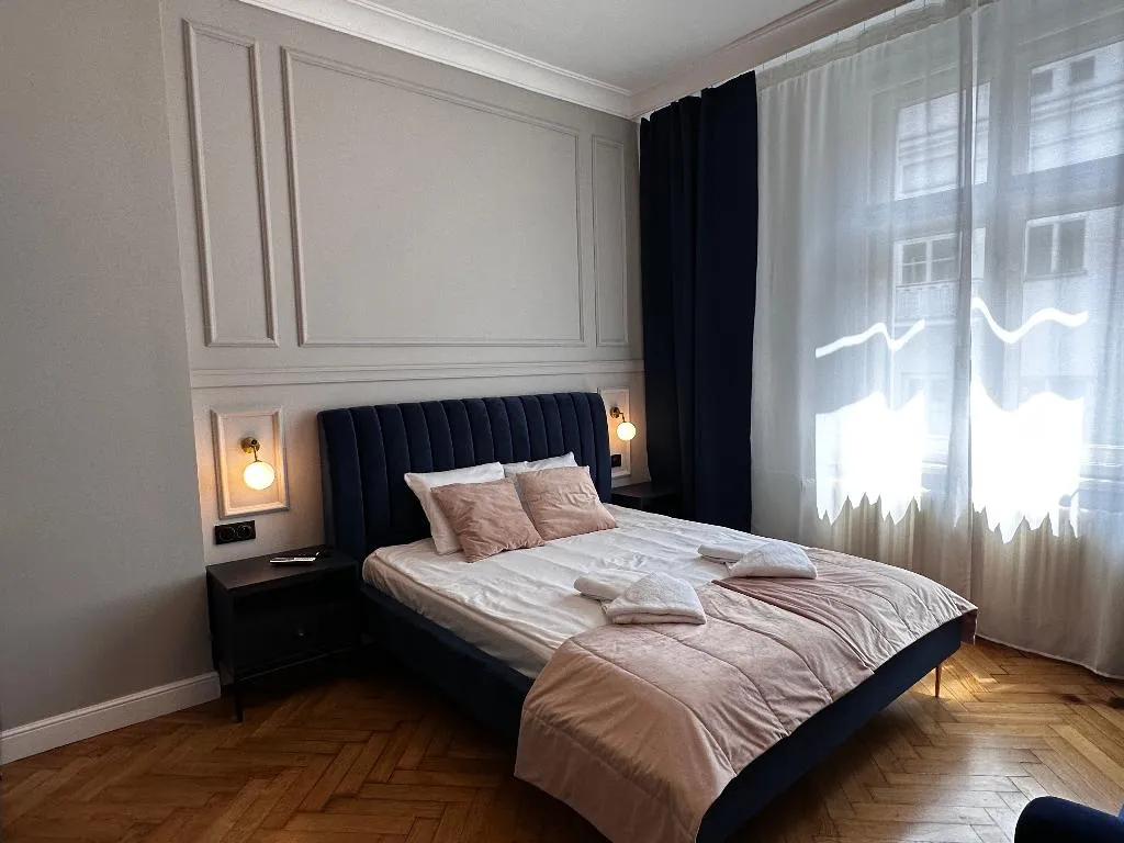 STUDIO SUPERIOR Room, The Spiski Palace Apartments, Krakow