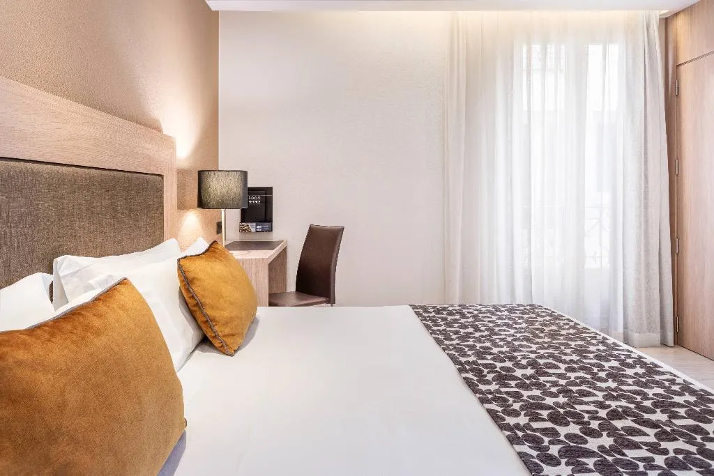 DOUBLE SINGLE USE PREMIUM Room, Catalonia Plaza Mayor, Madrid