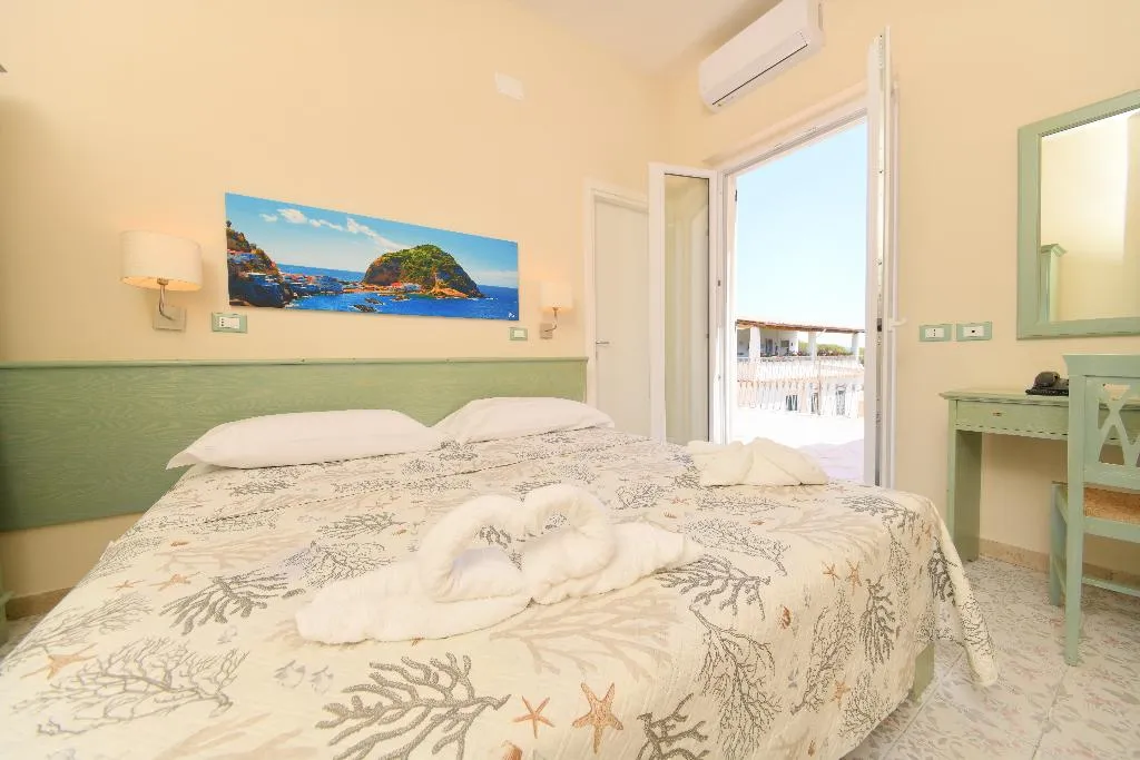 DOUBLE SUPERIOR Room, Albergo Atlantic Ischia, Naples