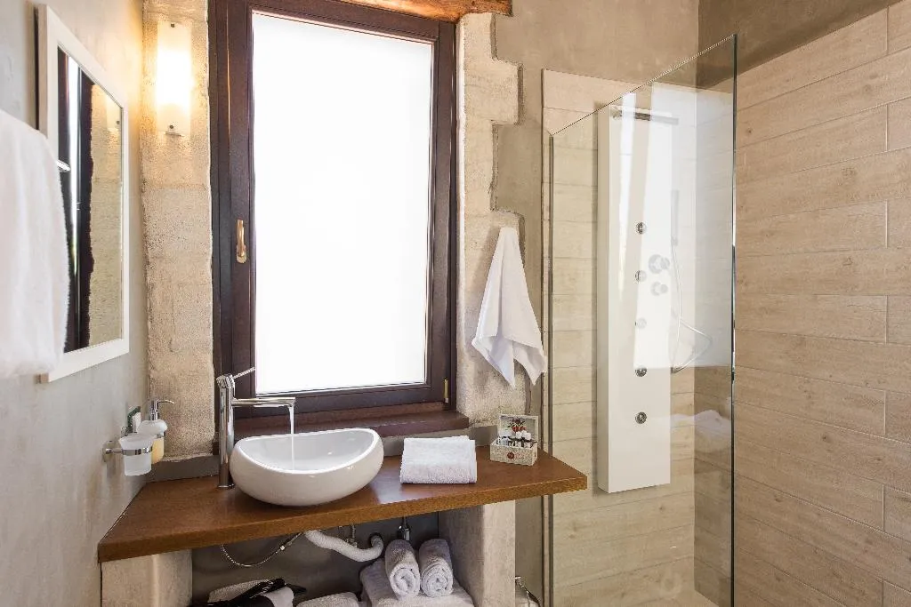 SUITE DELUXE WITH JACUZZI Room, Lameriana Secret Village, Crete