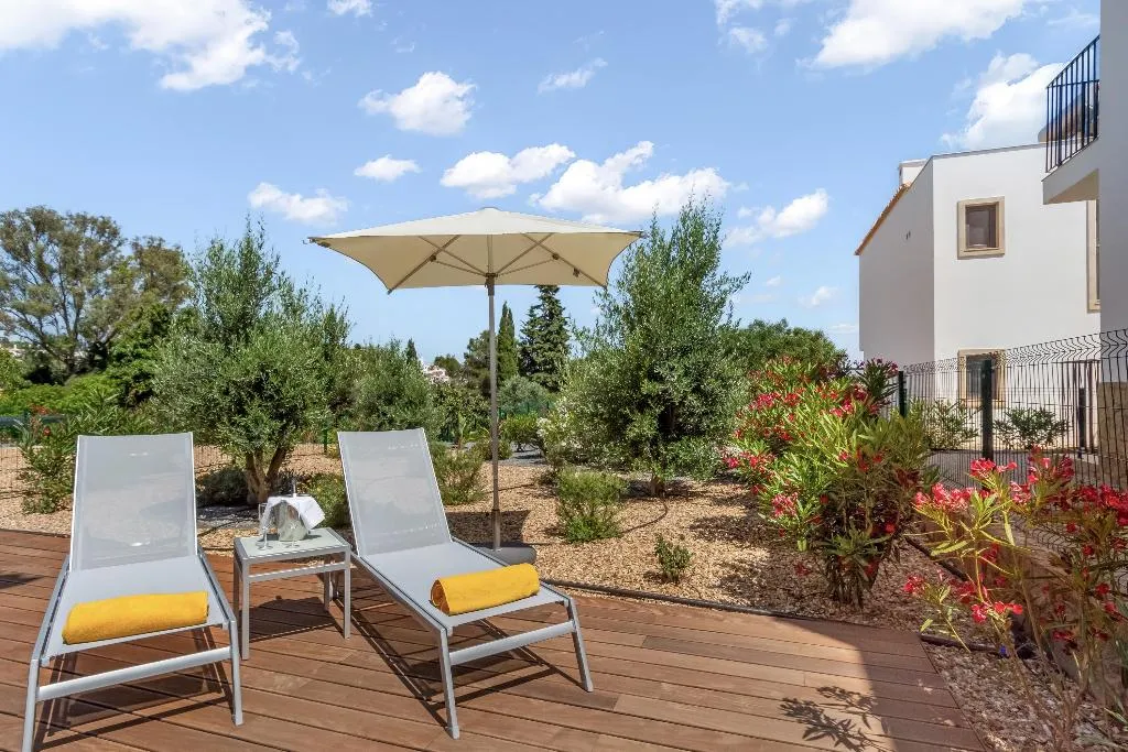 TOWNHOME THREE BEDROOMS Room, Carvoeiro Gardens, Algarve