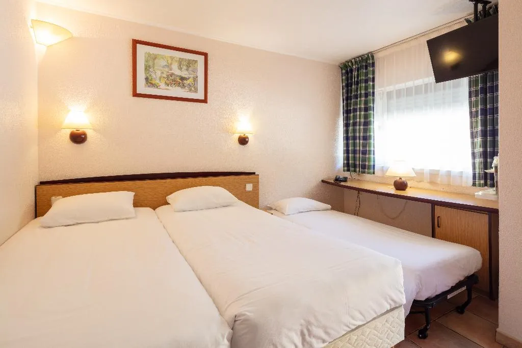 TWIN STANDARD Room, Campanile Setubal, Lisbon
