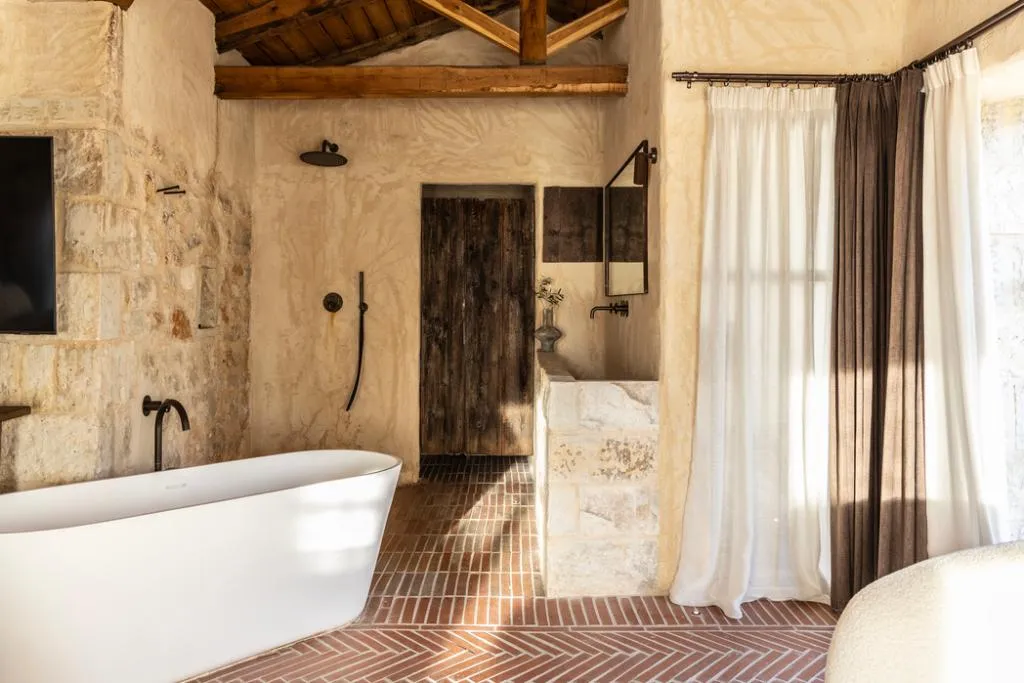 SUITE DELUXE ONE BED Room, Amalen Suites, Crete