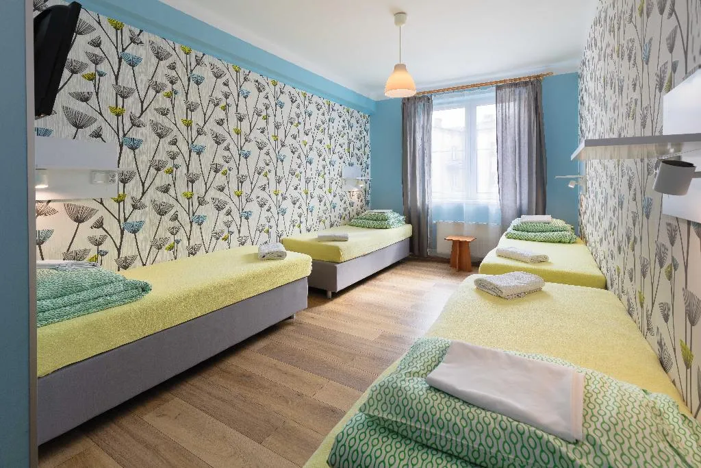 QUADRUPLE STANDARD Room, Hostel Premium Kraków, Krakow