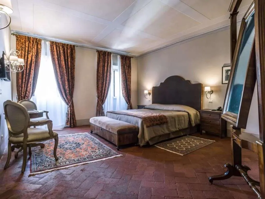 Room, Palazzo Leopoldo Dimora Storica & Spa, Florence