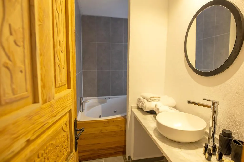 Room HONEYMOON Room, Camlik 87 Hotel Ayvalik, Izmir