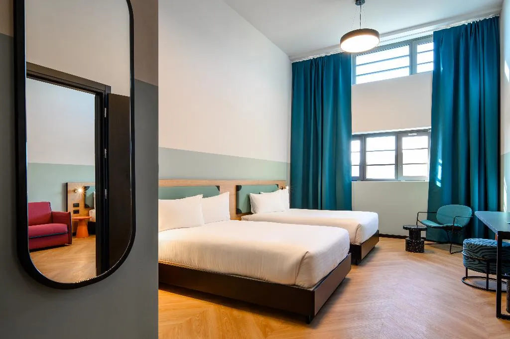 FAMILY ROOM QUEEN SIZE BED Room, Cx Milan Bicocca, Milan
