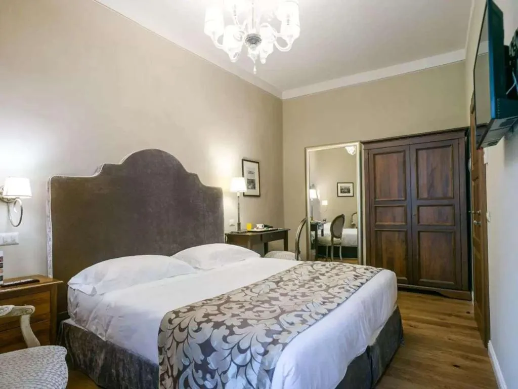 Room, Palazzo Leopoldo Dimora Storica & Spa, Florence