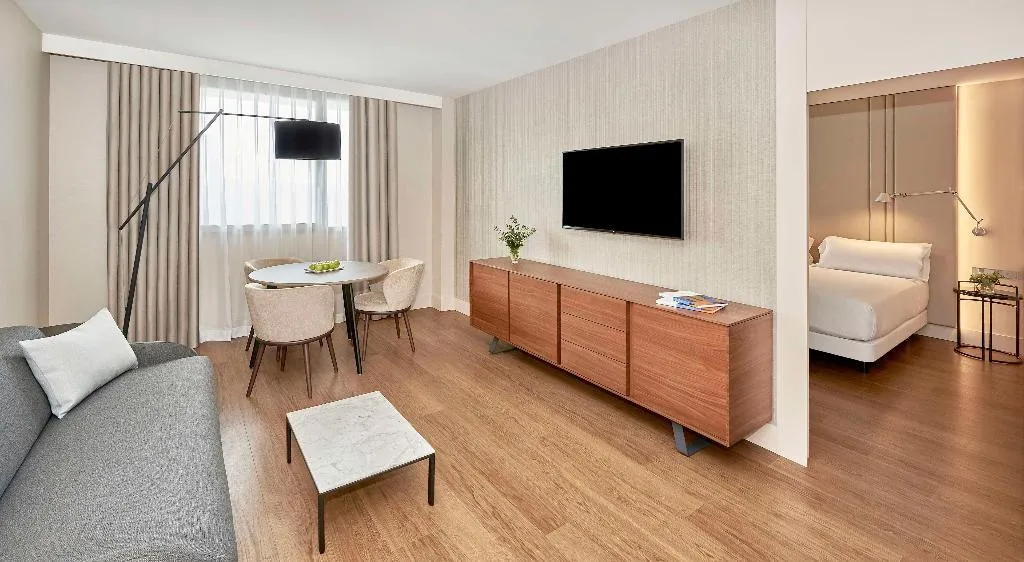 JUNIOR SUITE WITH VIEWS Room, NH Alicante, Costa Blanca