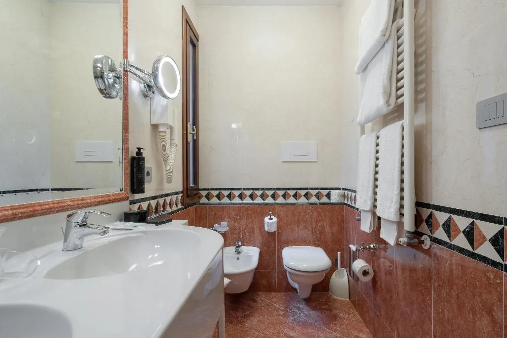 Double or Twin SUPERIOR WITH VIEWS Room, Cavalletto E Doge Orseolo, Venice