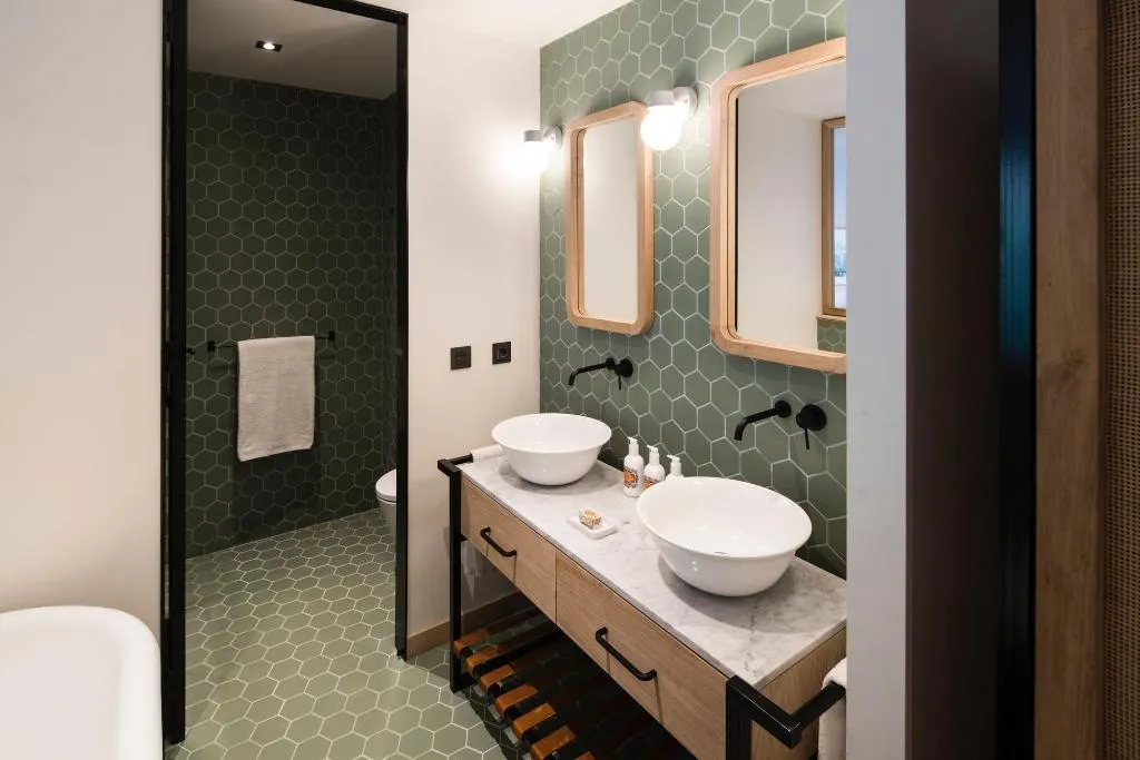 Room, Quinta de S. Bernardo Winery & Farmhouse, Porto