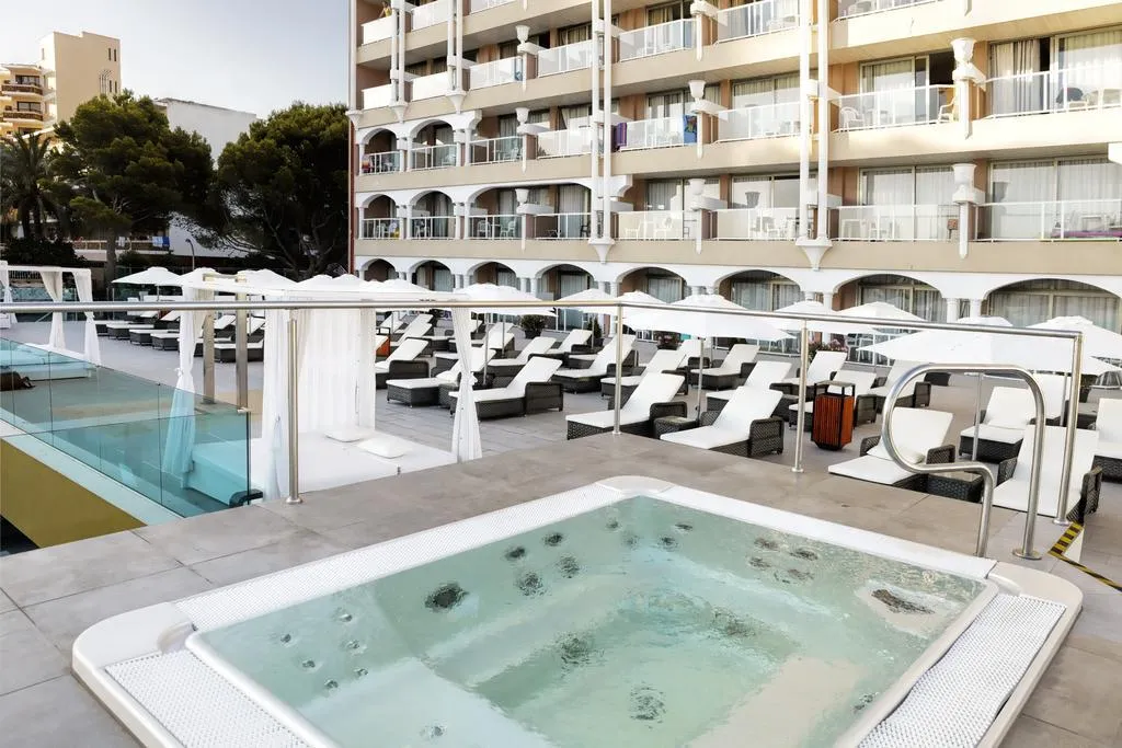 Terrace, Seramar Comodoro Playa, Majorca