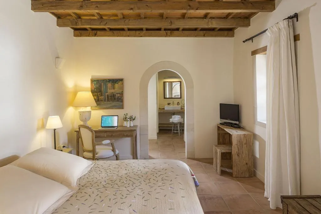 Room, Kapsaliana Village Hotel, Crete