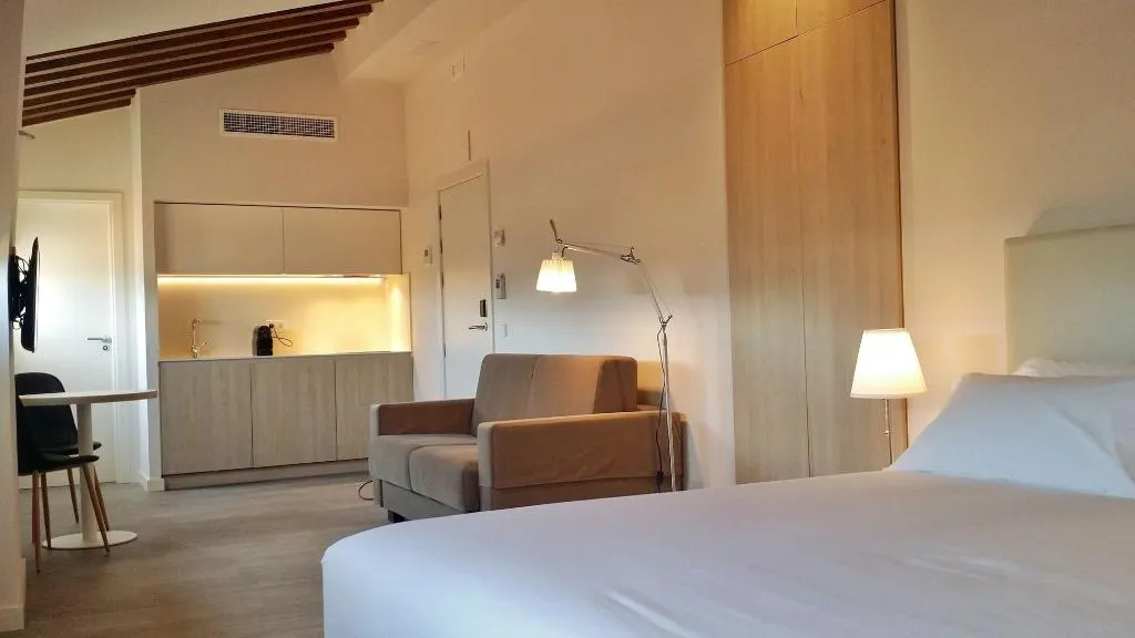 Room, San Lorenzo Suites, Madrid