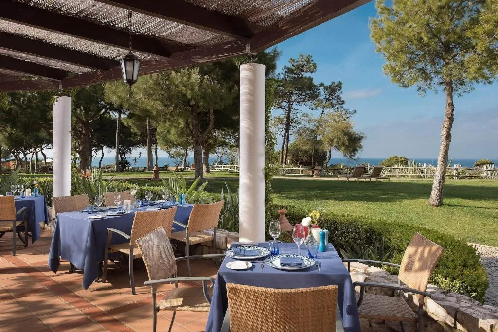 Restaurant, Pine Cliffs Hotel, a Luxury Collection Resort, Algarve